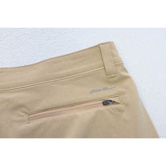 Eddie Bauer Polyester Stretch Cargo Shorts Beige Hiking Camp 10" INS Mens Sz 34 - Picture 9 of 9